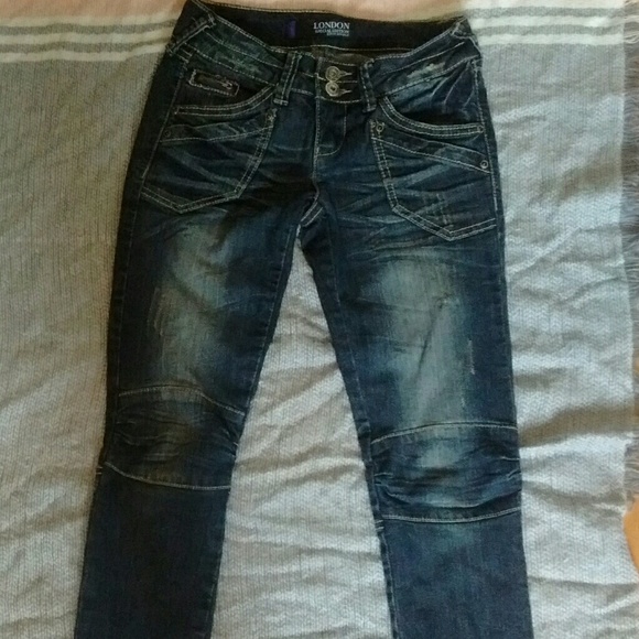 Jeans - Picture 2 of 4